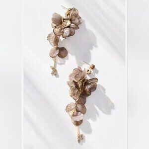 Rare Color! NWT Anthropologie Blossom Drop Earrings Grey